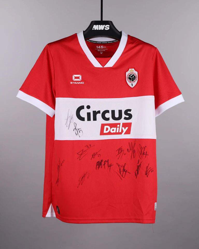 Squad Signed Shirt - 3
