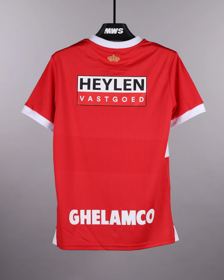 Squad Signed Shirt - 1