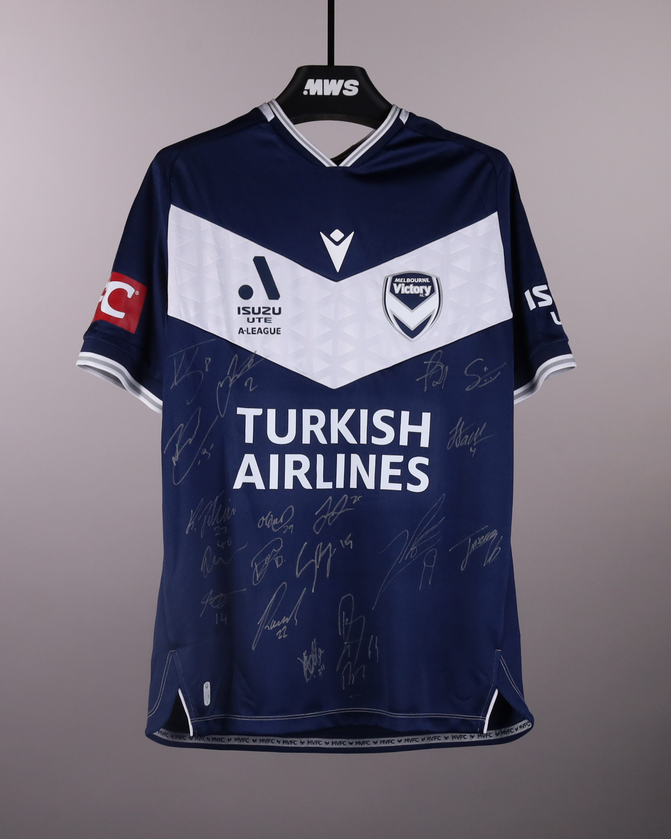 Melbourne Victory - Squad Signed Shirt - 2025/2026 - Home Melbourne Victory - Squad Signed Shirt - 2025/2026 - Home