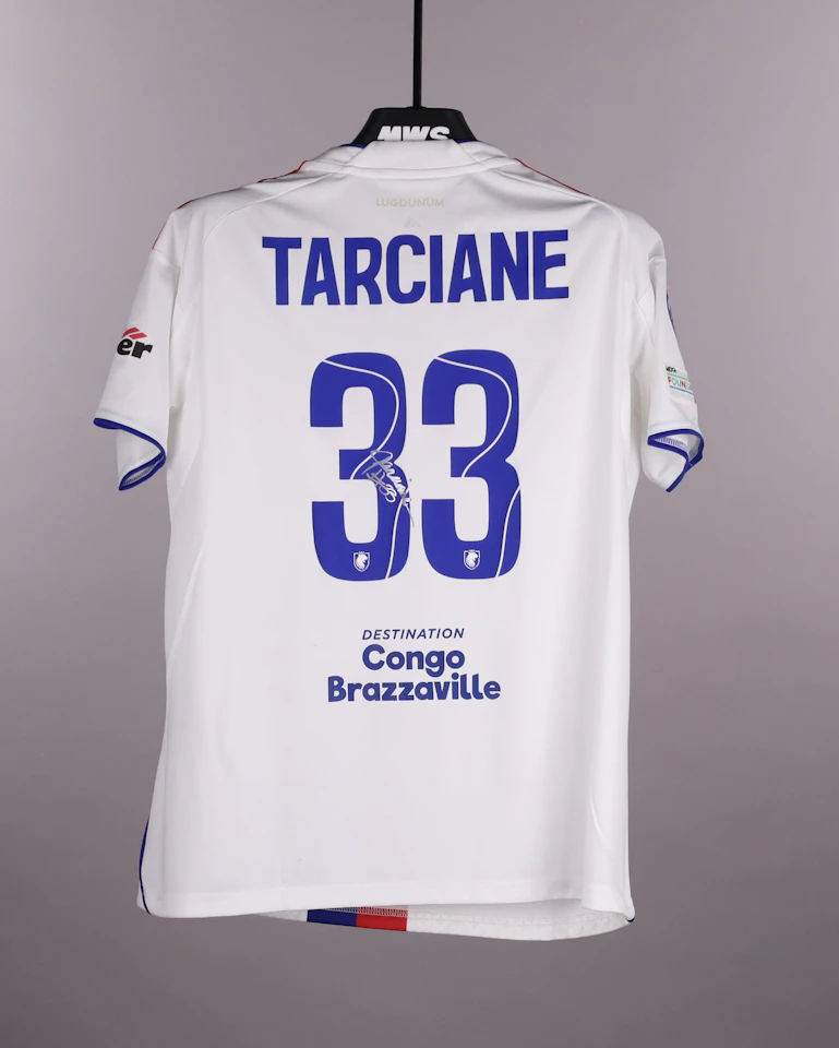 来自OL Lyonnes的Tarciane球衣