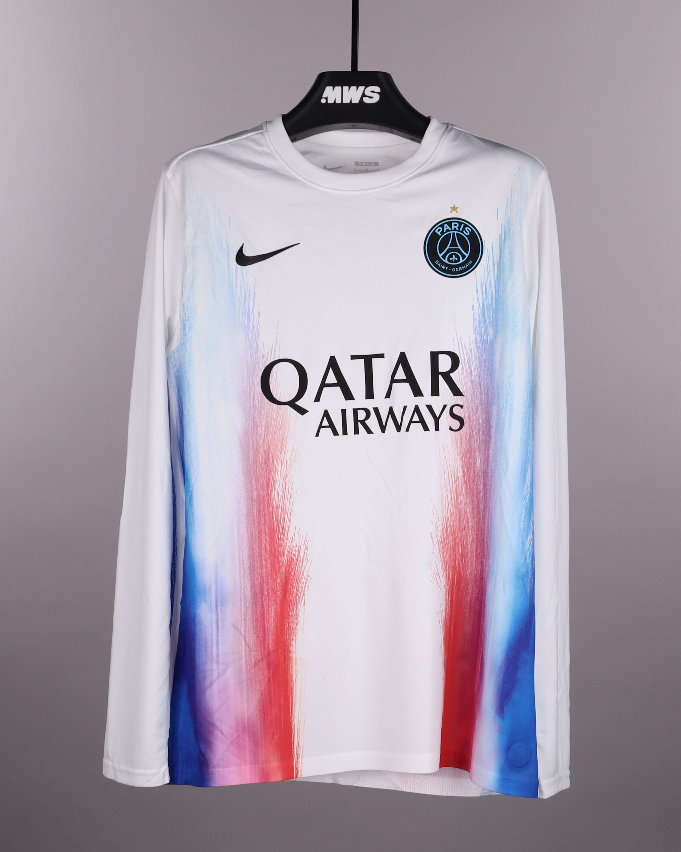 Gonçalo Ramos Paris Saint-Germain shirt