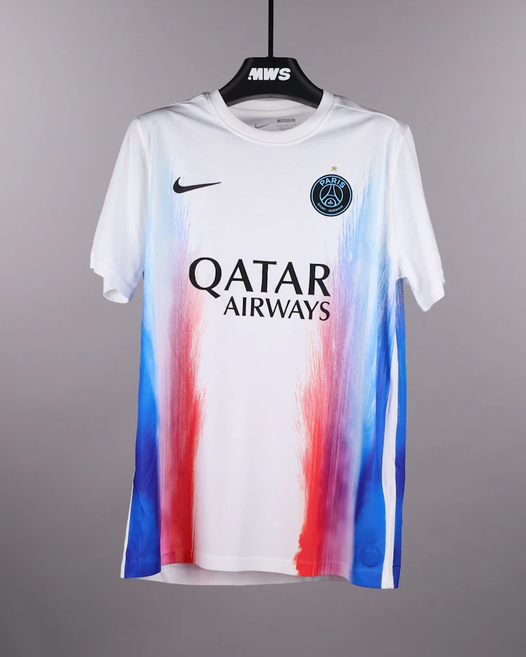 Achraf Hakimi Paris Saint-Germain shirt