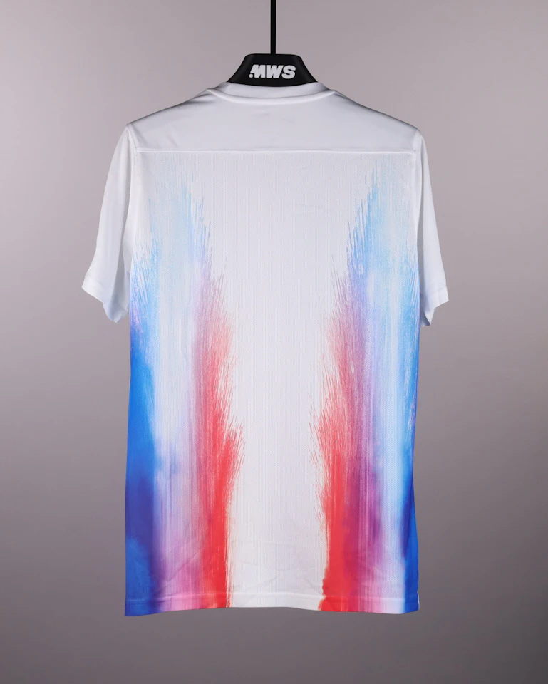João Neves Paris Saint-Germain shirt