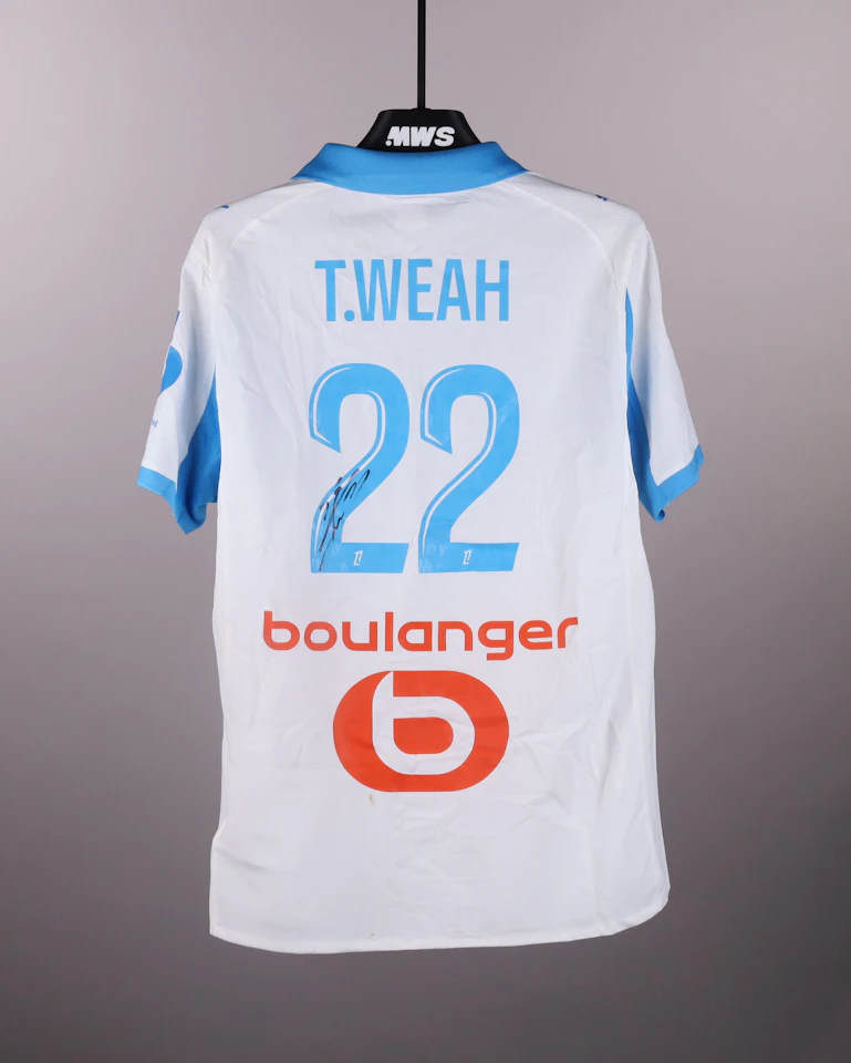 来自Olympique de Marseille的Timothy Weah球衣