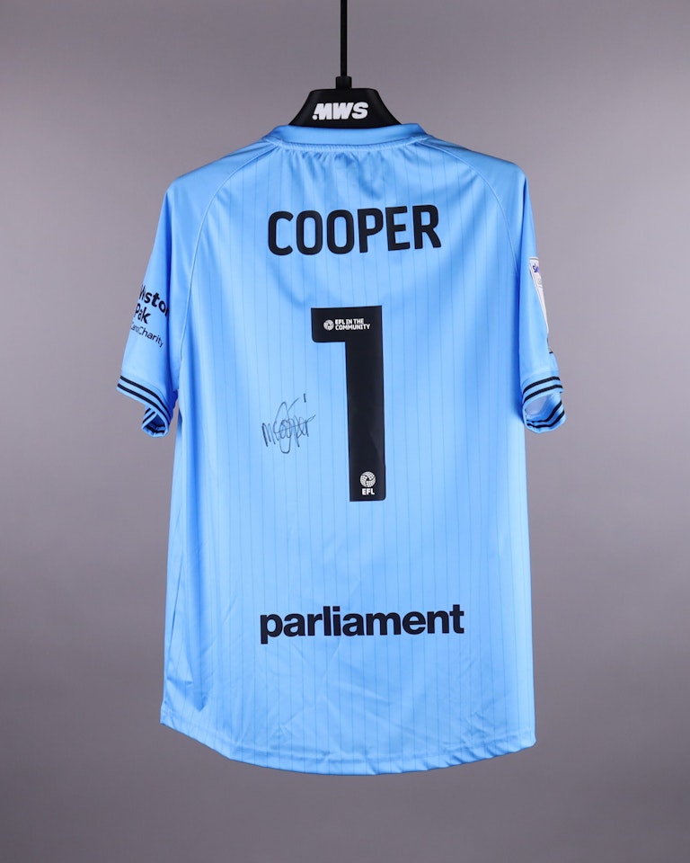 Murphy Cooper Barnsley forması