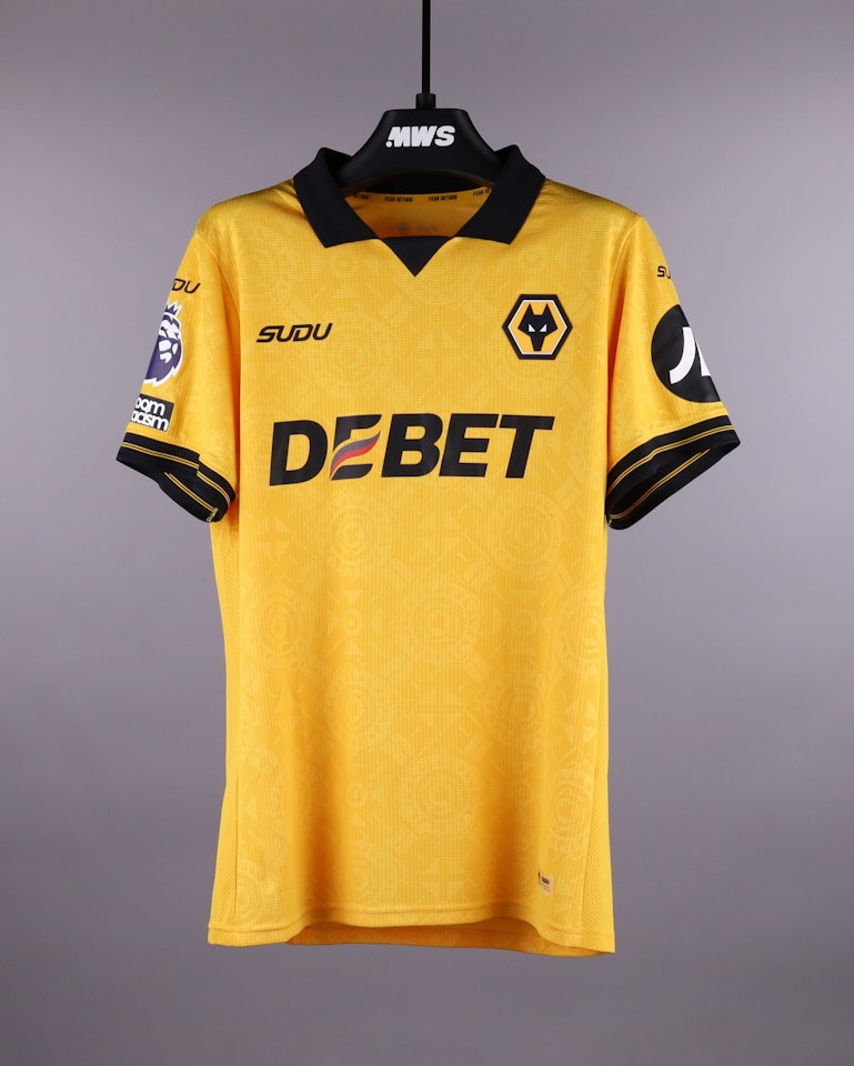 Toluwalase Emmanuel Arokodare Wolverhampton Wanderers のシャツ