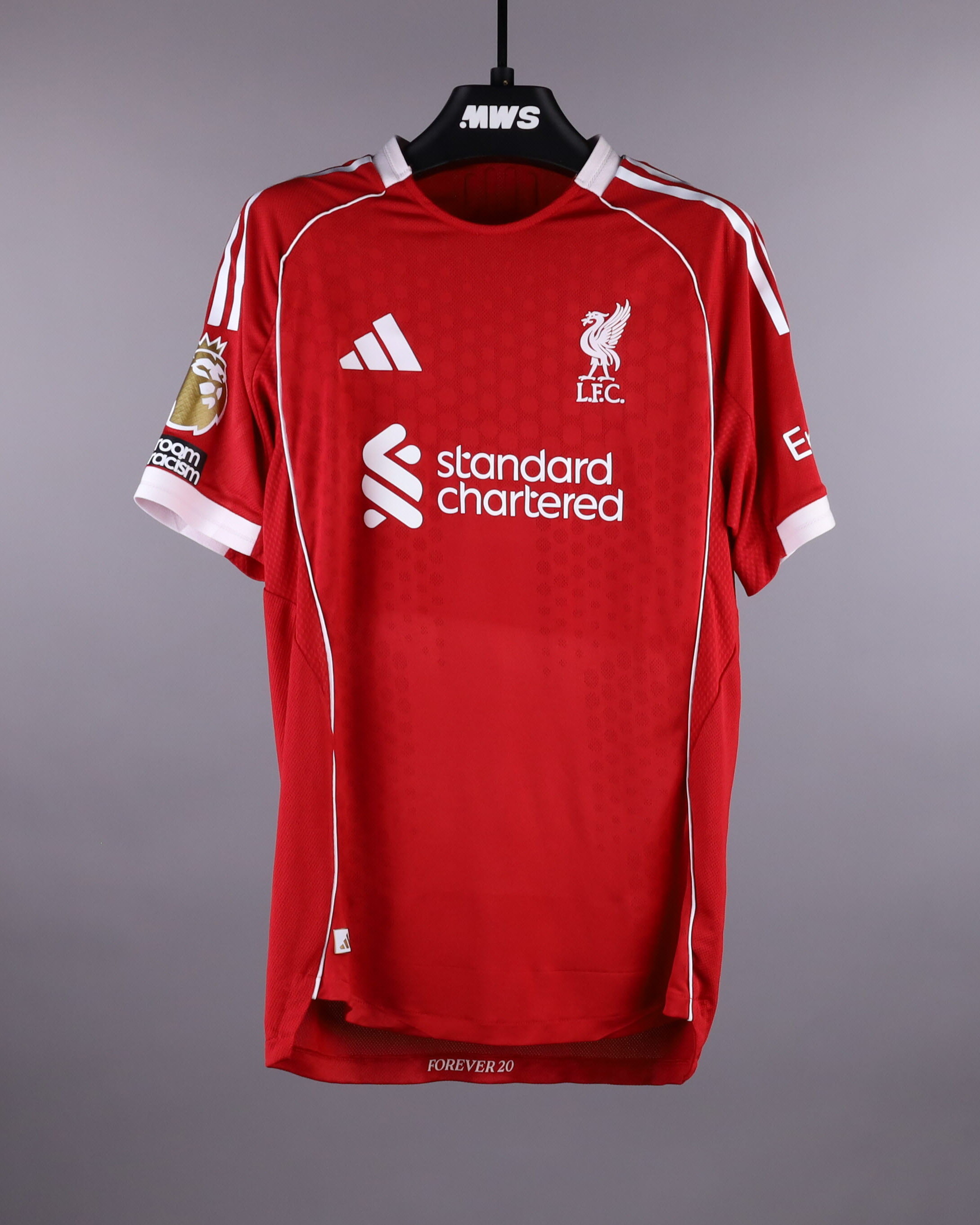 Curtis Jones Liverpool jersey