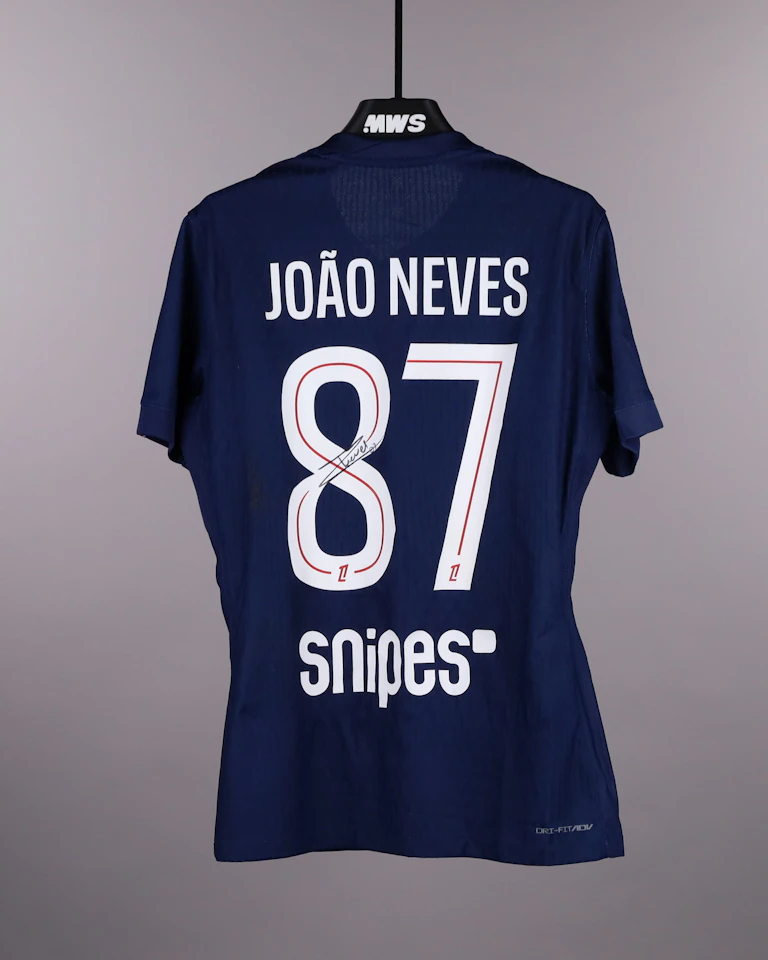 João Neves Paris Saint-Germain shirt