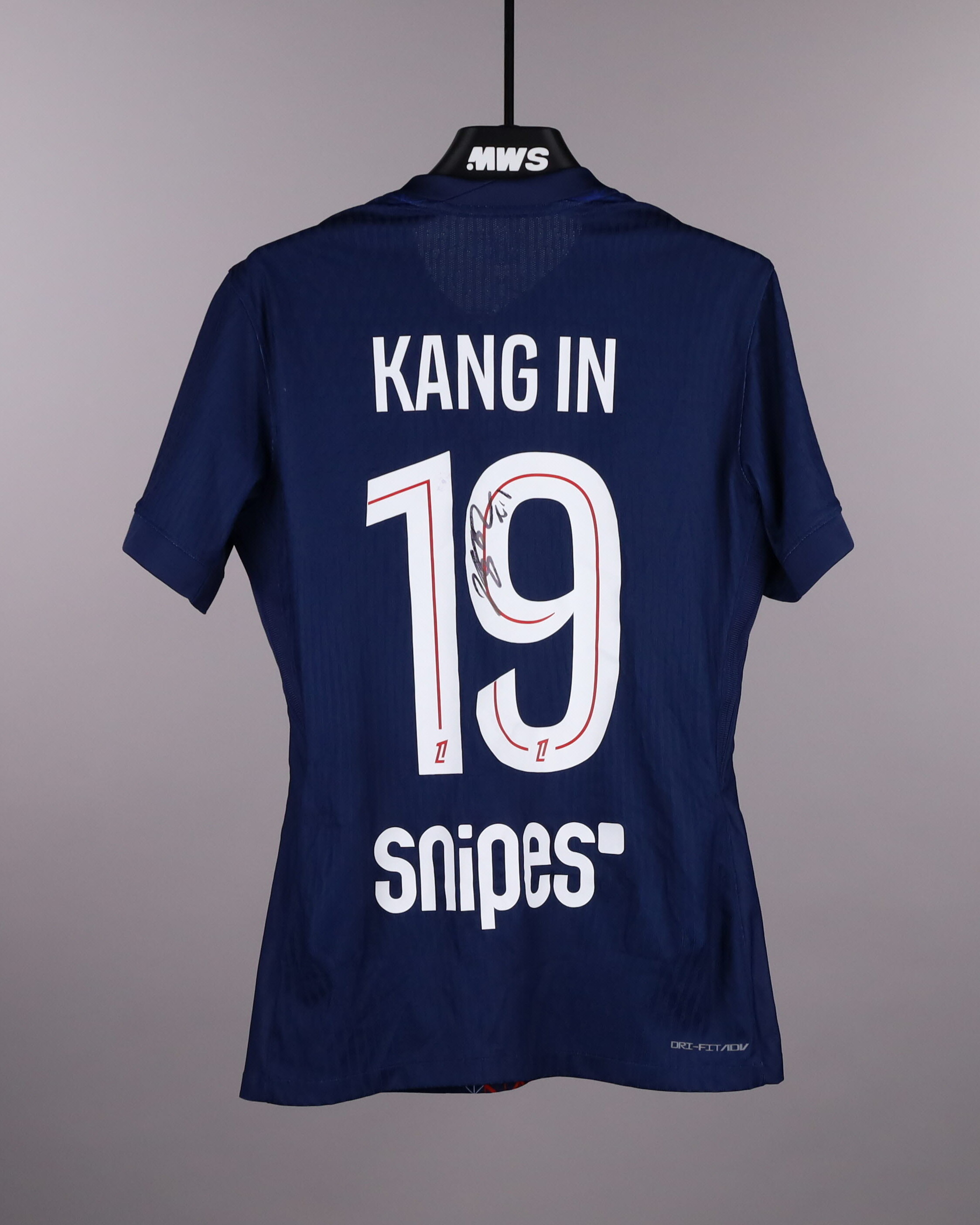 Kang-In Lee 이강인 Paris Saint-Germain shirt