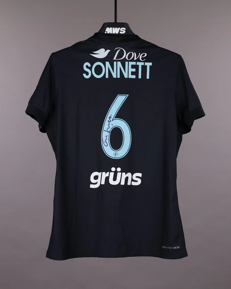 Emily Sonnett Gotham FC shirt