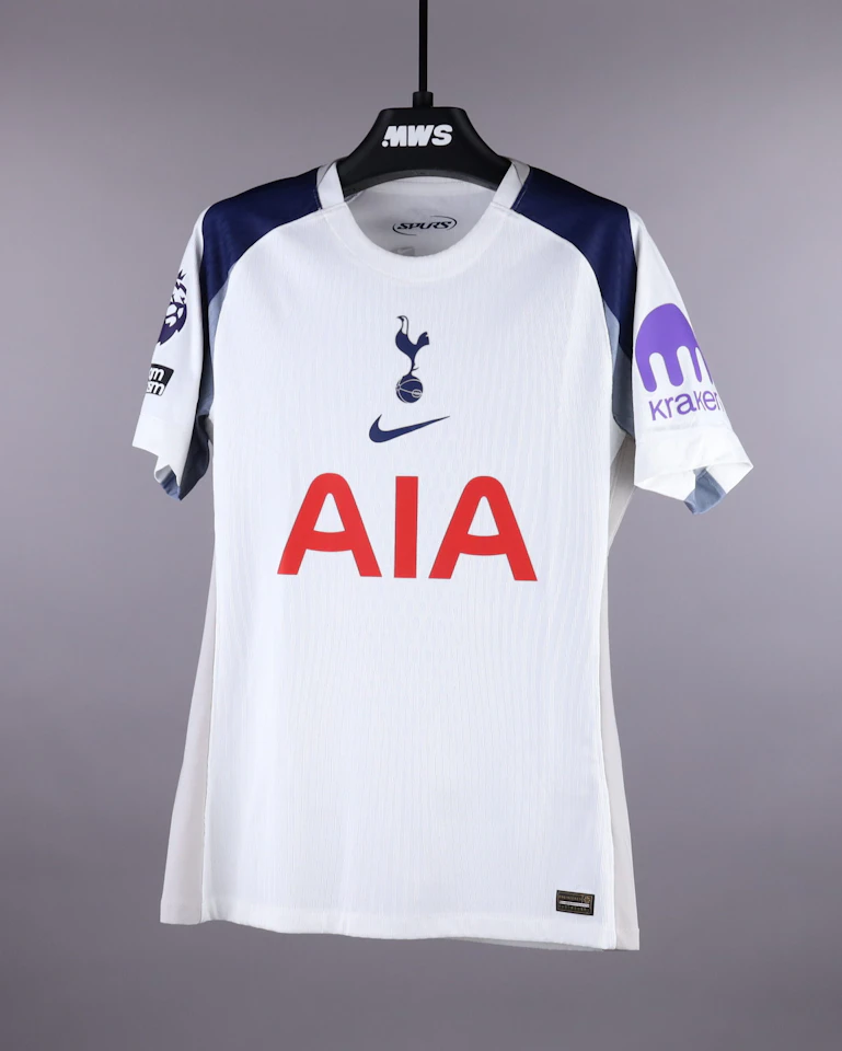 Pedro Porro Tottenham Hotspur shirt