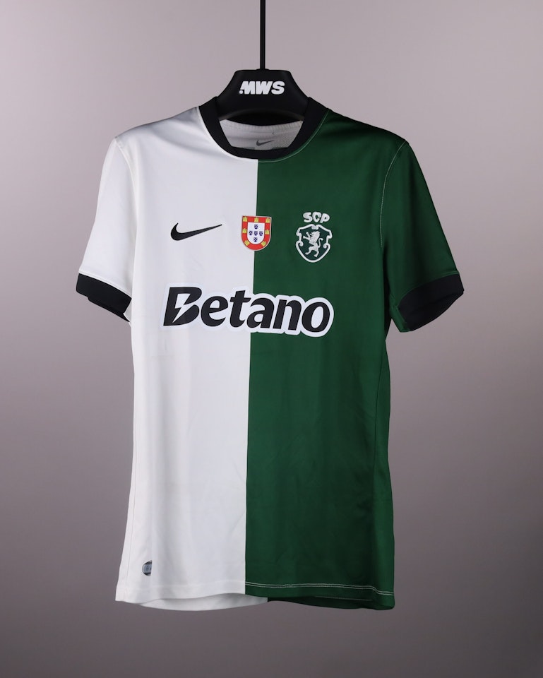 Matheus Reis de Lima Sporting CP shirt