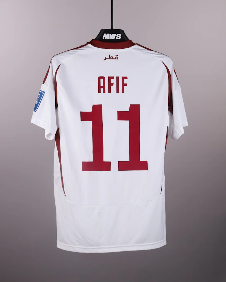 来自Qatar的Akram Afif球衣