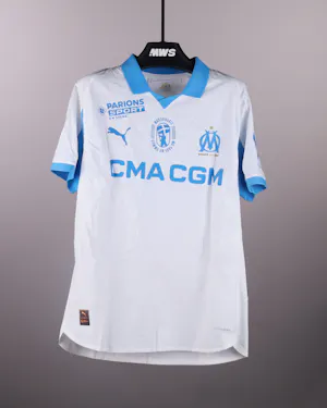 来自Olympique de Marseille的Pierre-Emerick Aubameyang球衣