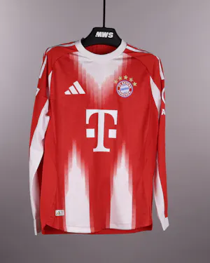 Michael Olise FC Bayern München shirt