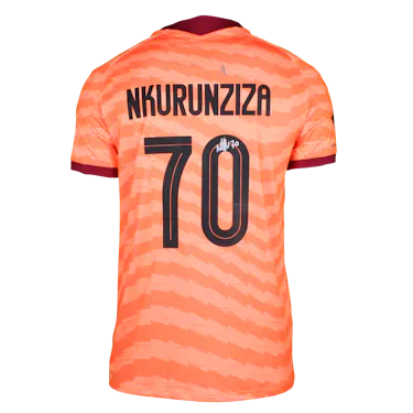 Matteo Nkurunziza RWDM camisa.