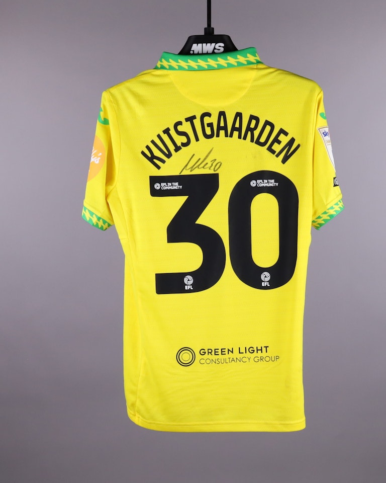 Mathias Kvistgaarden Norwich City shirt