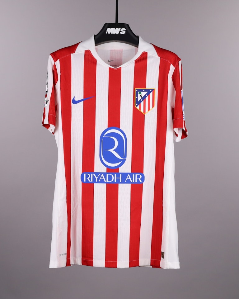 Nahuel Molina  Atlético de Madrid shirt