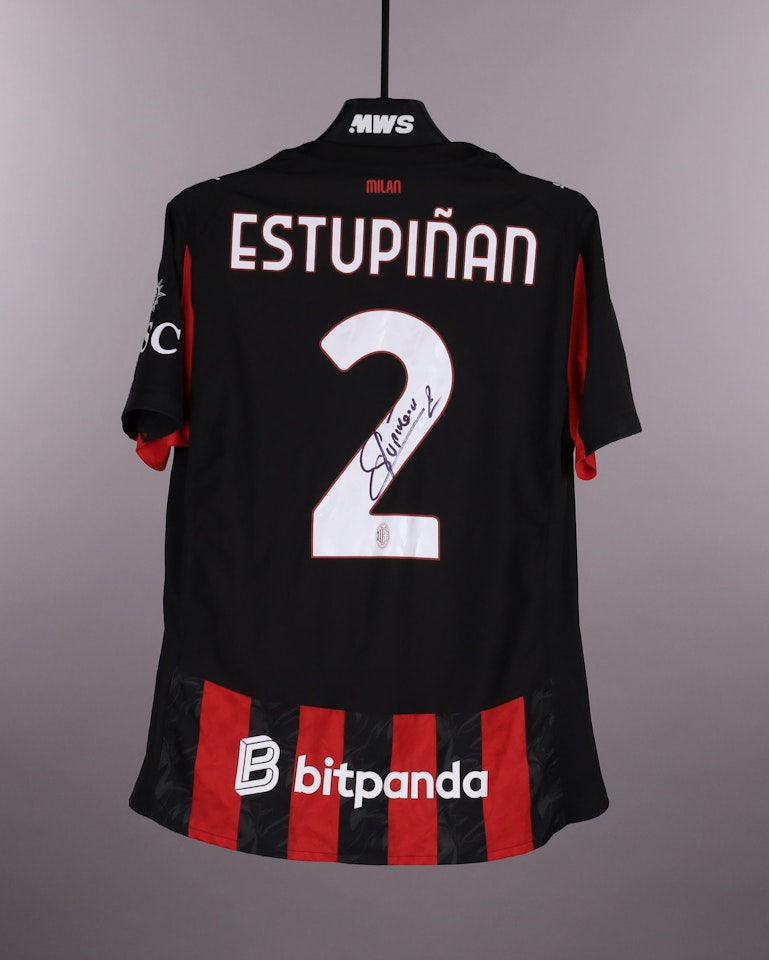 Pervis Estupiñán AC Milan shirt