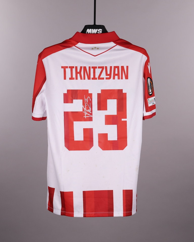Nayair Tiknizyan FK Crvena zvezda shirt