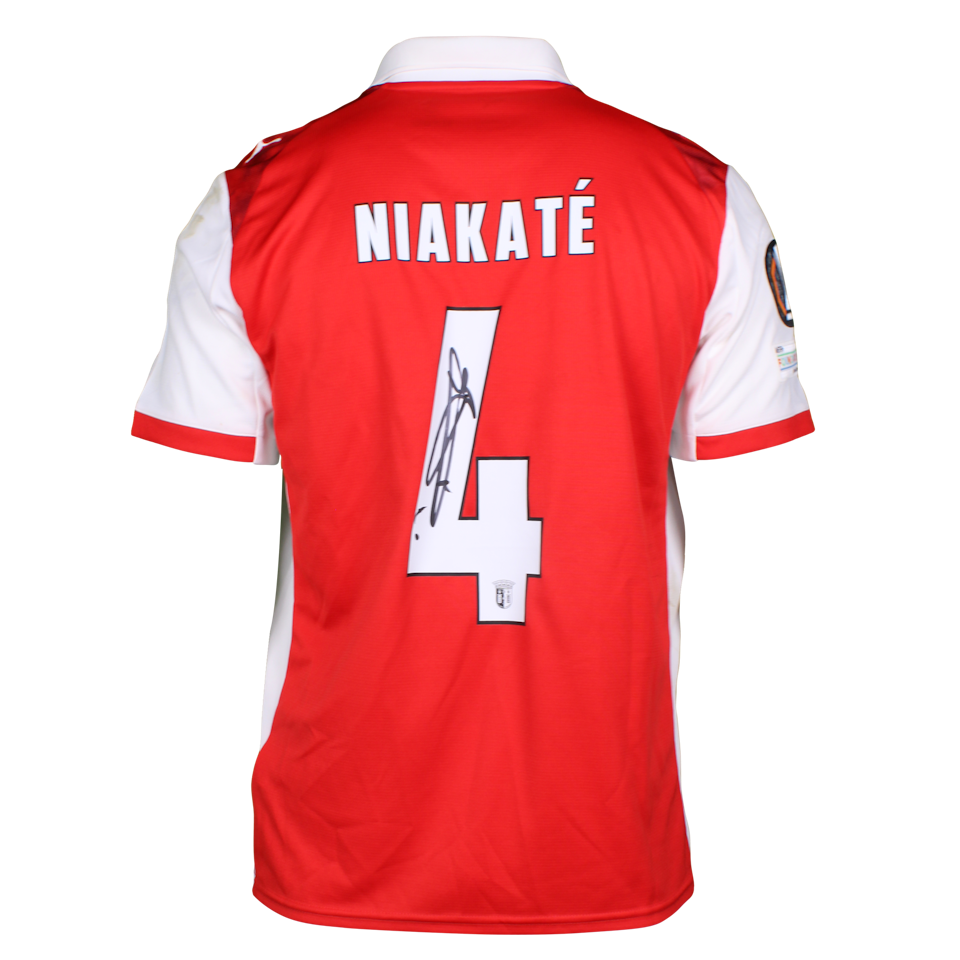 SC Braga 팀의 Sikou Niakaté 셔츠