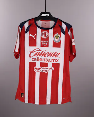 Camisola de Roberto Carlos Alvarado Hernández, Chivas Guadalajara