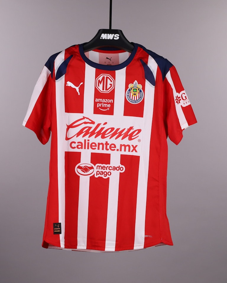 来自Chivas Guadalajara的Richard Ledezma球衣