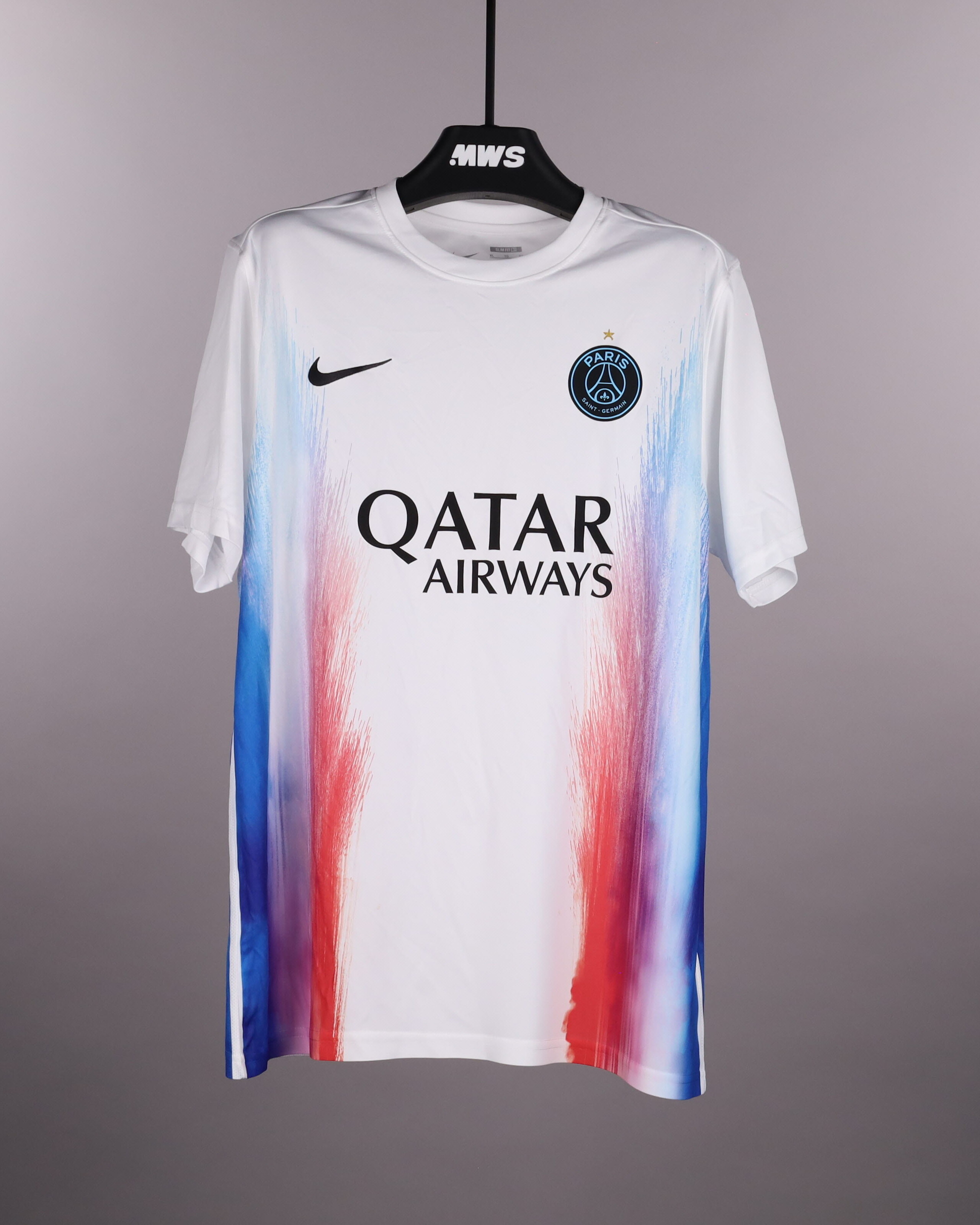 Gonçalo Ramos Paris Saint-Germain shirt