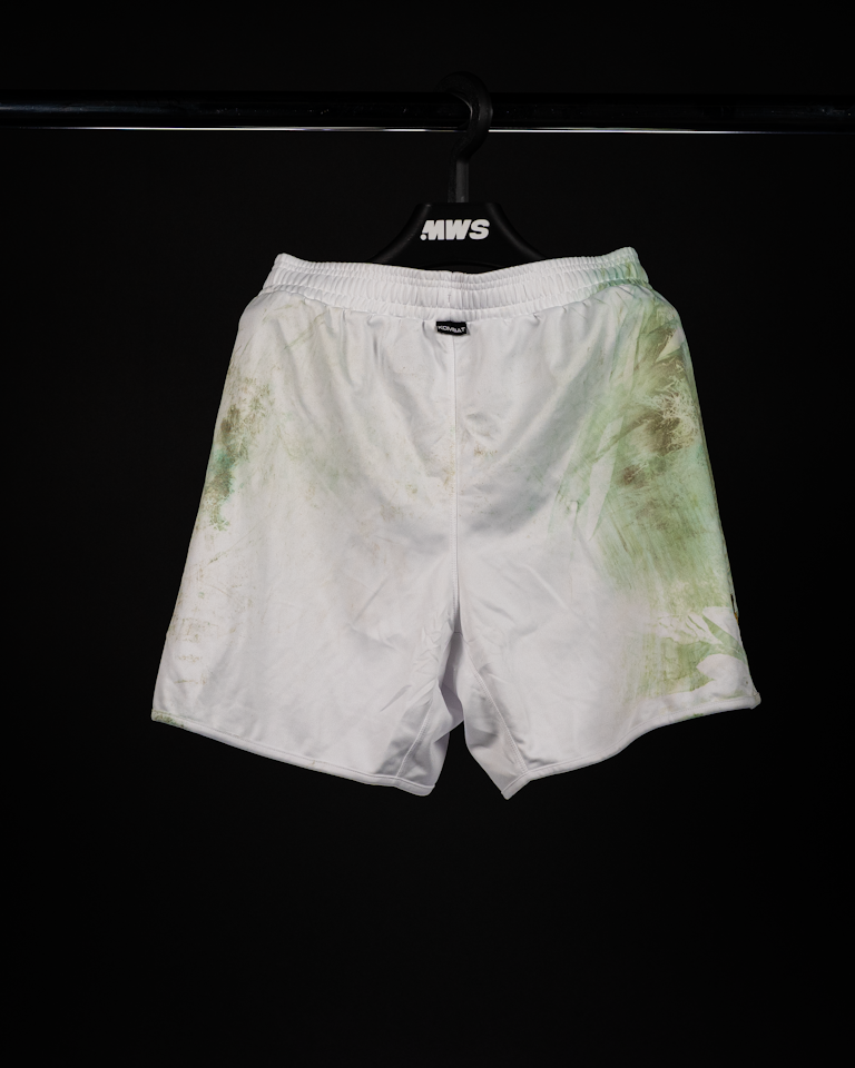 Genoa CFC 팀의 Leo Østigård 셔츠