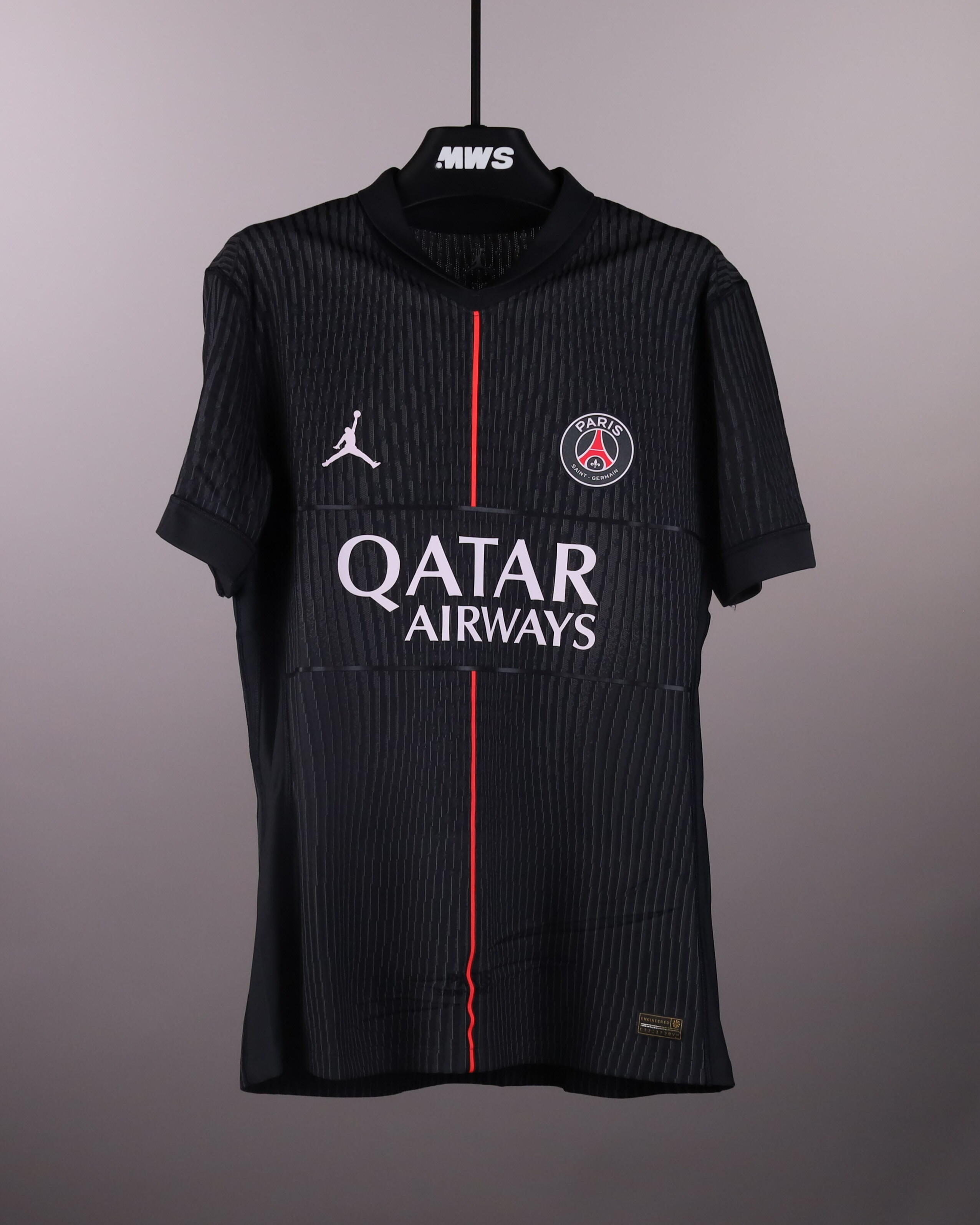 João Neves Paris Saint-Germain shirt