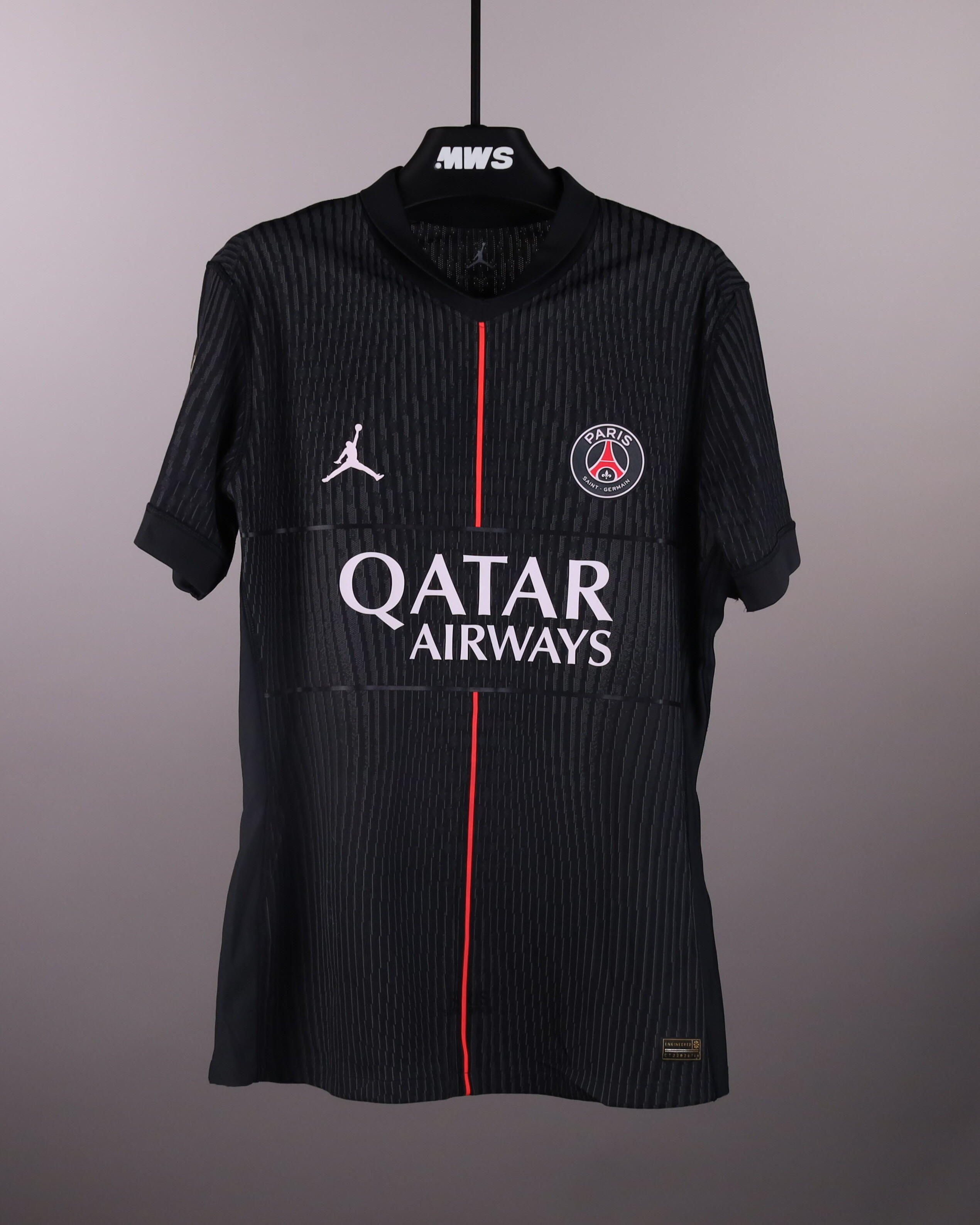 Lucas Hernández Paris Saint-Germain shirt
