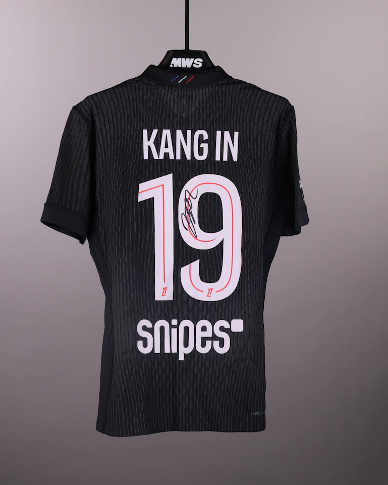 Kang-In Lee 이강인 Paris Saint-Germain shirt