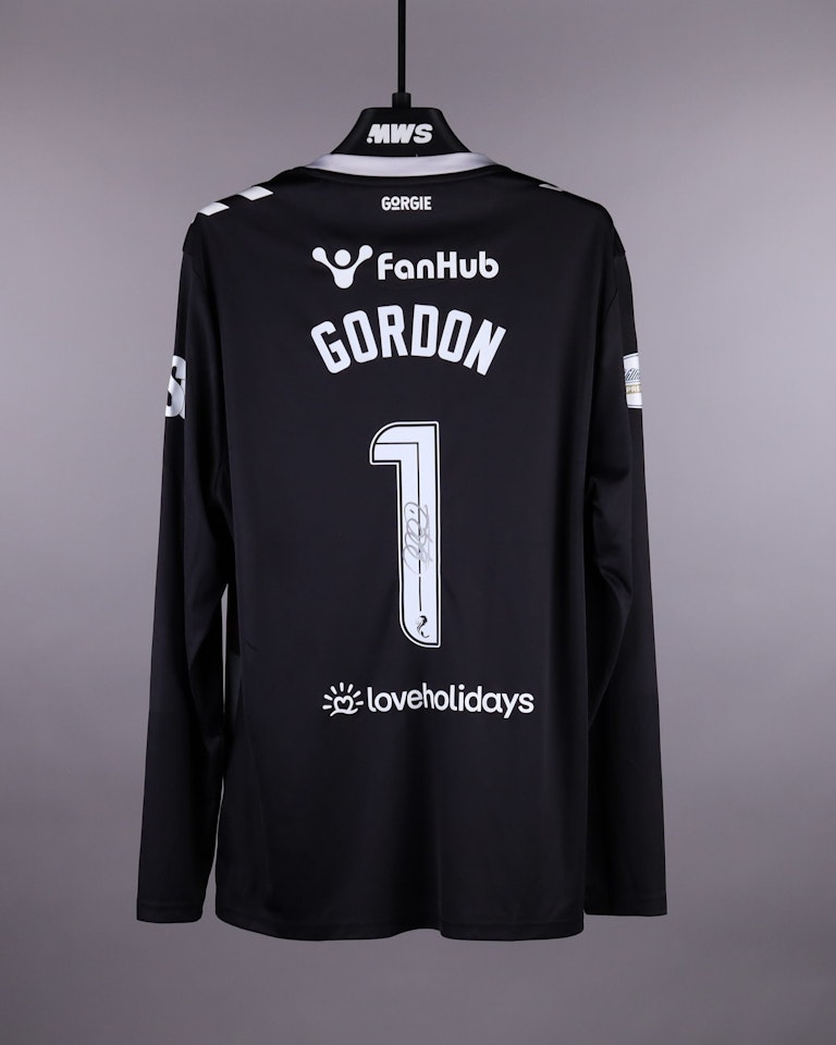 Craig Gordon Heart of Midlothian shirt
