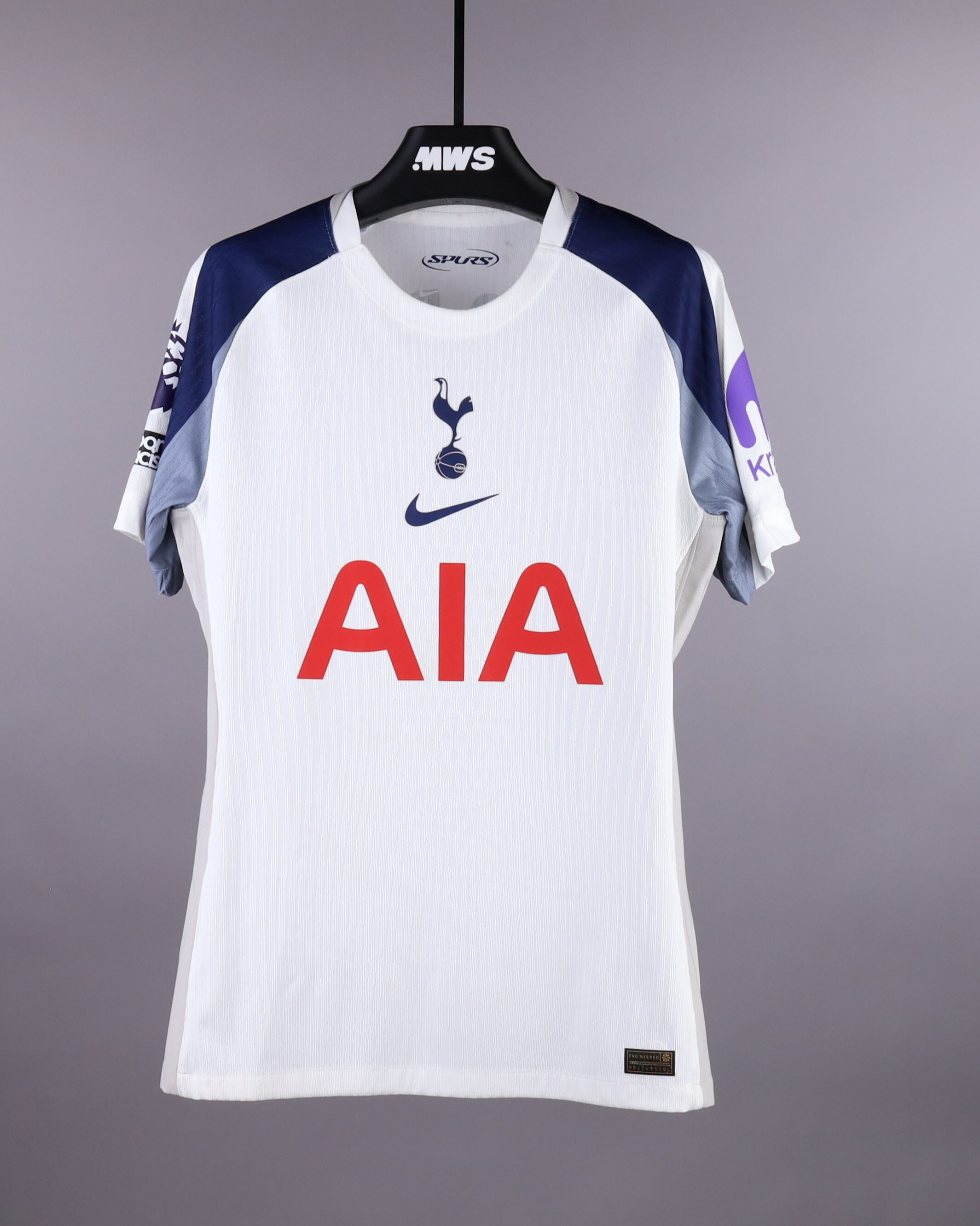 Pedro Porro Tottenham Hotspur shirt