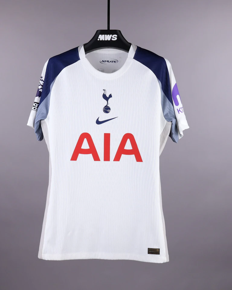 Pedro Porro Tottenham Hotspur shirt