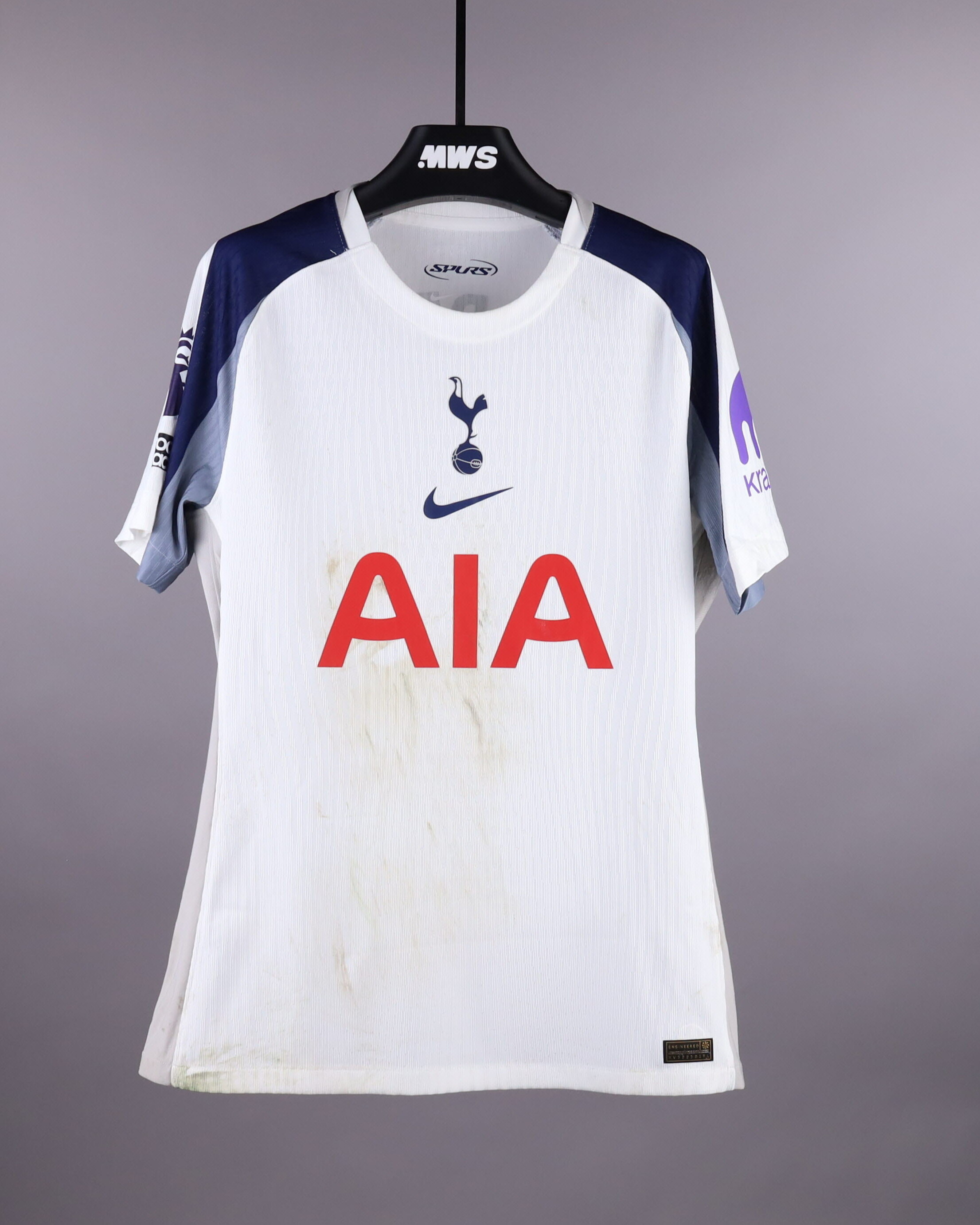 Micky van de Ven | Tottenham Hotspur - Fulham | MatchWornShirt