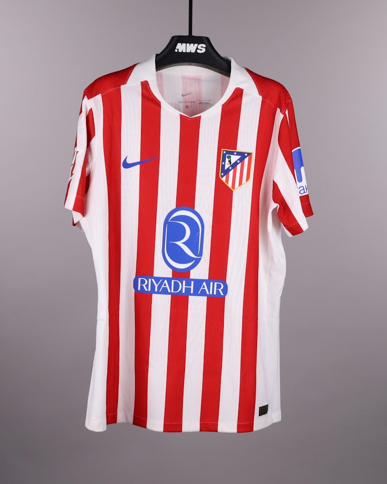 Alexander Sørloth Atlético de Madrid shirt