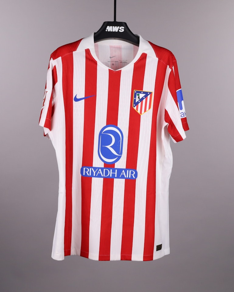Alexander Sørloth Atlético de Madrid shirt