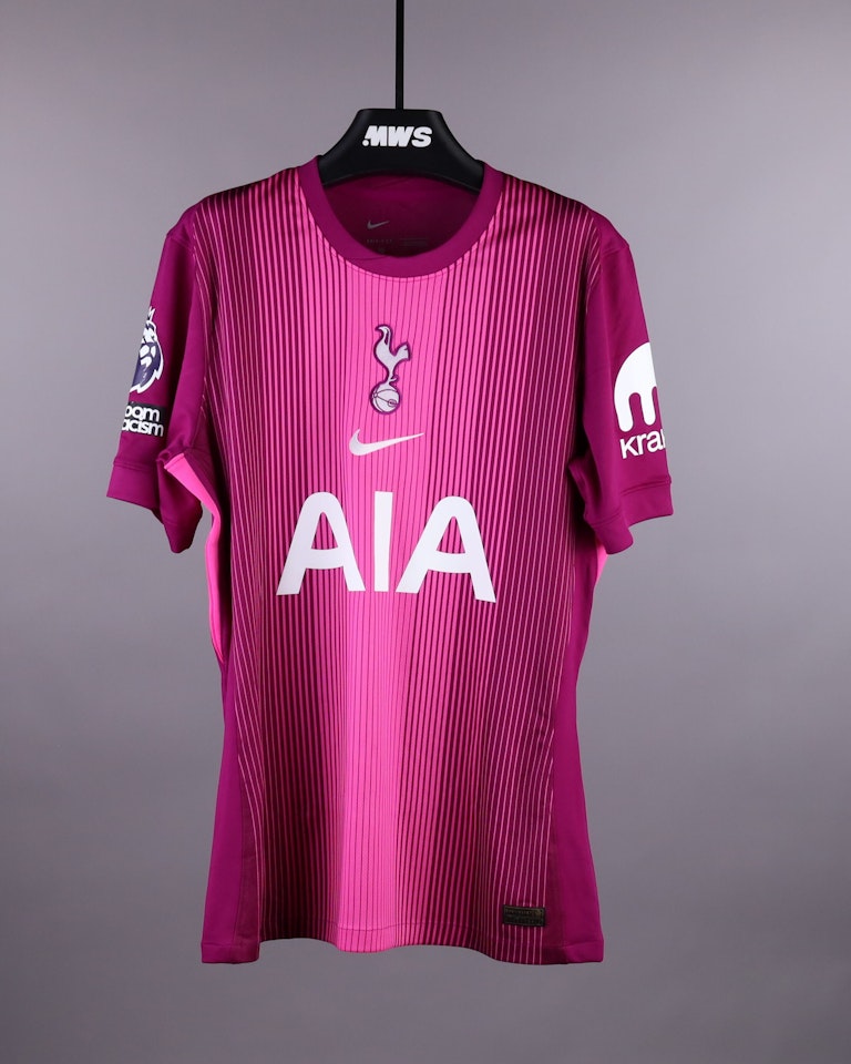 Antonin Kinsky Tottenham Hotspur shirt