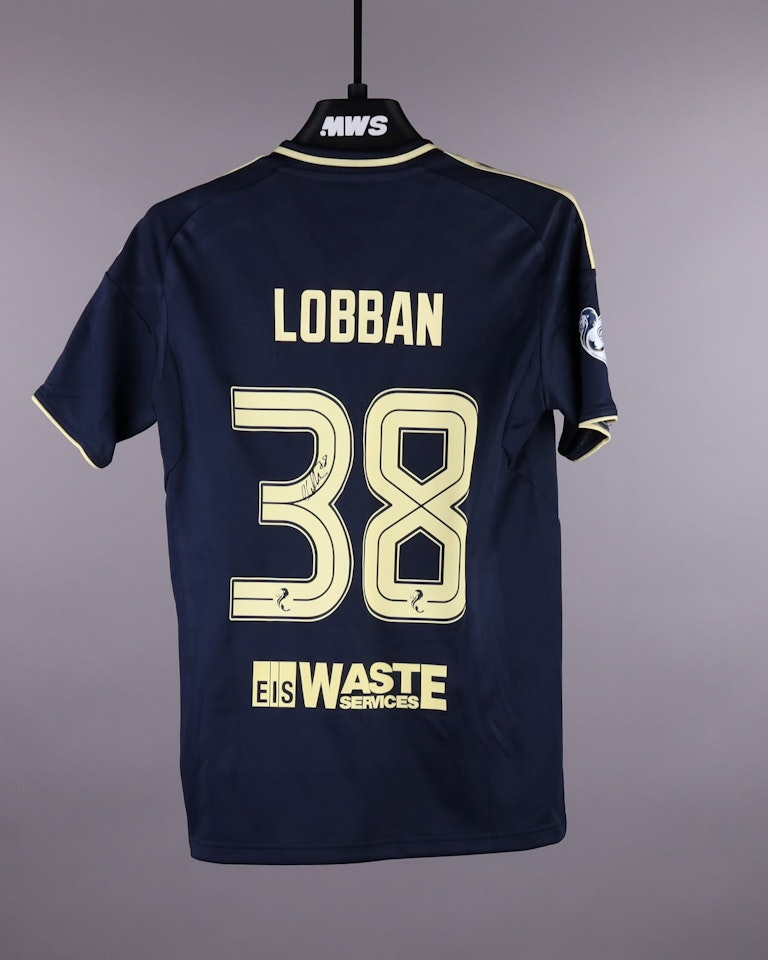 来自Aberdeen的Dylan Lobban球衣
