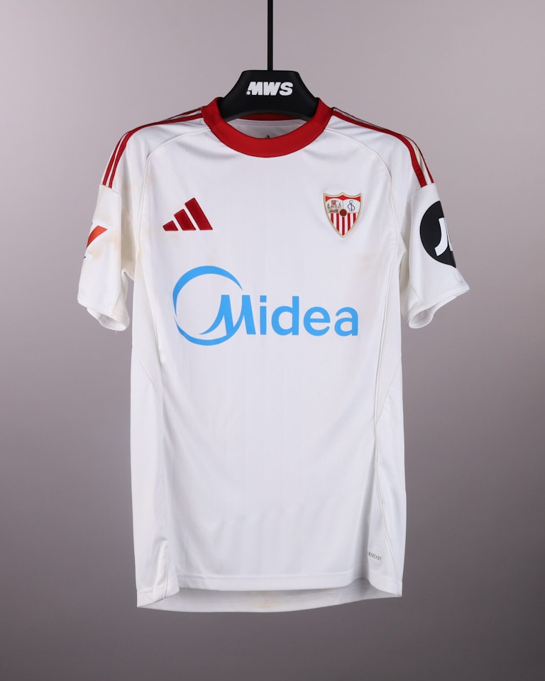 Peque Fernández Sevilla FC shirt