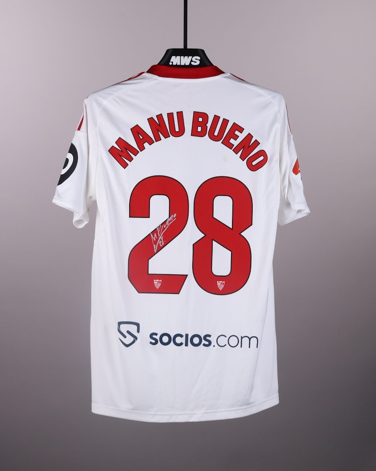 Manu Bueno Sevilla FC shirt