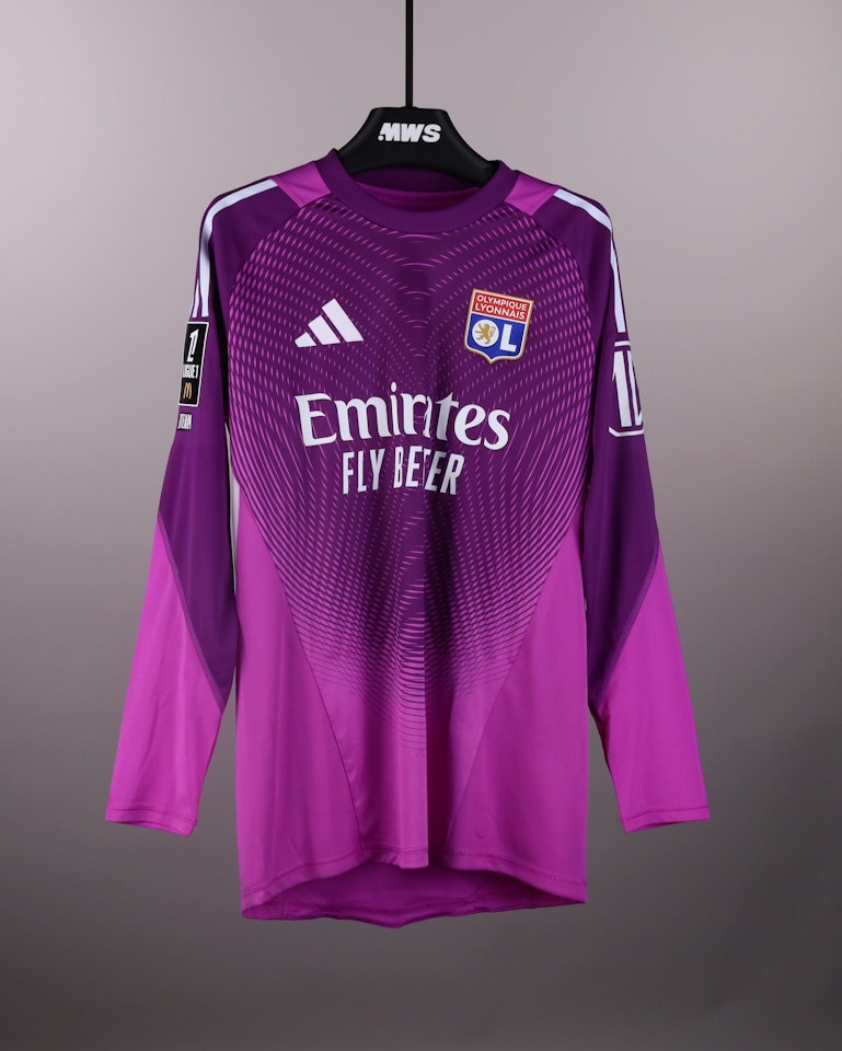 Dominik Greif Olympique Lyonnais shirt