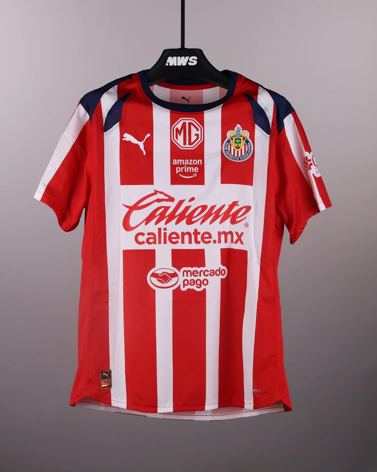 来自Chivas Guadalajara的Alan Pulido Izaguirre球衣