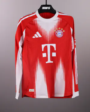 Tom Bischof FC Bayern München jersey