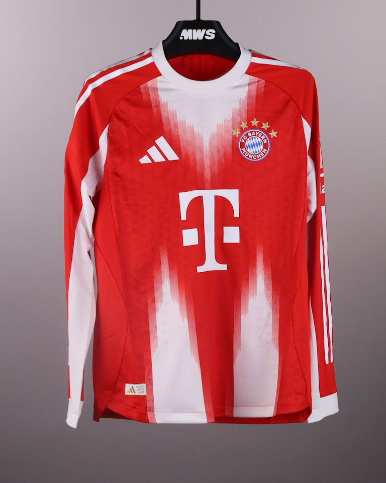 Tom Bischof FC Bayern München shirt