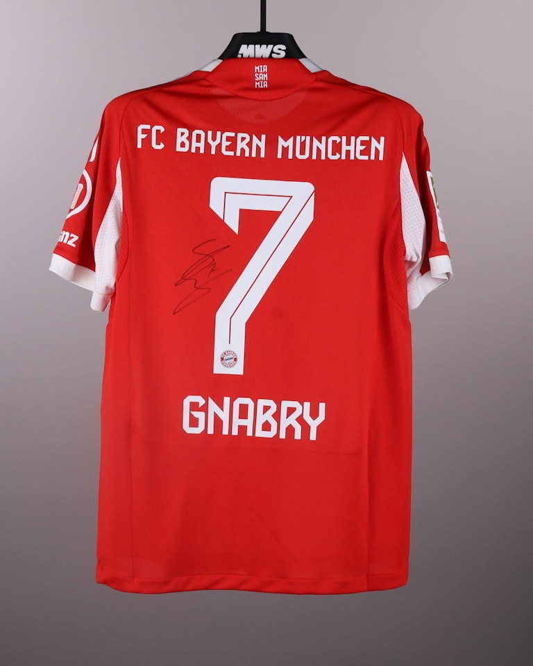 Serge Gnabry FC Bayern München shirt
