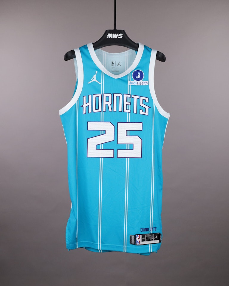 KJ Simpson Charlotte Hornets shirt