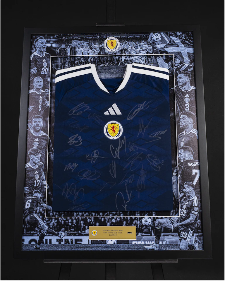 Limited Edition Framed Squad Signed Shirt - 1