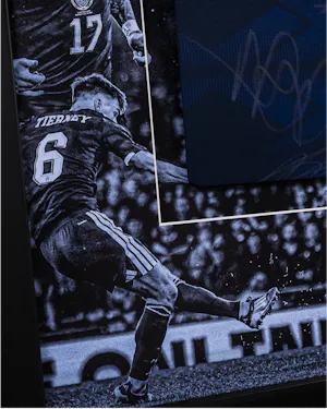 Limited Edition Framed Squad Signed Shirt - 1